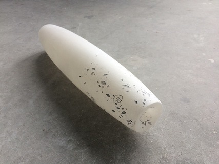 God is in the House, Element V, 2018, ø 10 x 46 cm, alabaster and pigment paste