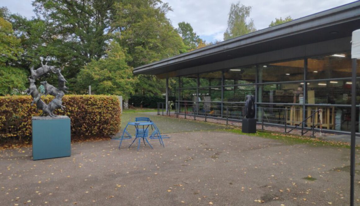 NKVB Galerie in Soest ingang beeldentuin