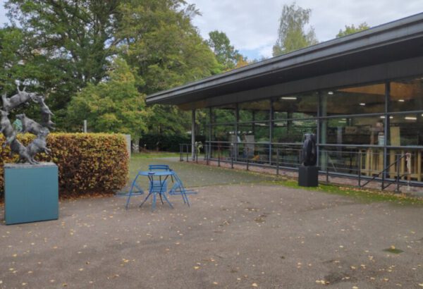 NKVB Galerie in Soest ingang beeldentuin
