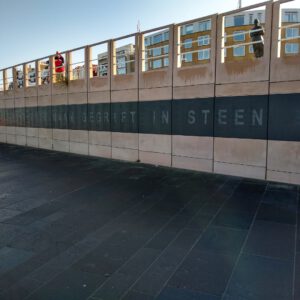 Vissersnamenmonument Scheveningen / graniet 2013