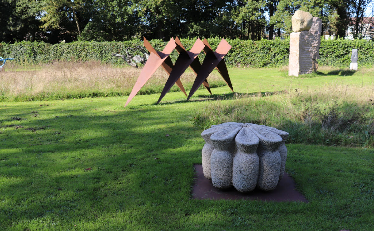 Beeldentuin bij de galerie