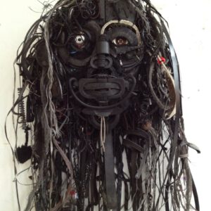 'Straatangst' (op straat gevonden vuil, masker)