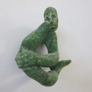 muurbeeldje Groen 2024 keramiek - 8x13x14cm